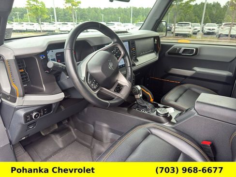 Used 2023 Ford Bronco Badlands w/ Sasquatch Package AWD/4WD image 21