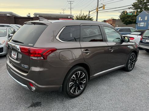 Used 2018 Mitsubishi Outlander SEL image 17