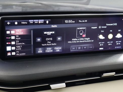 Used 2023 Genesis GV70 2.5T AWD/4WD image 30