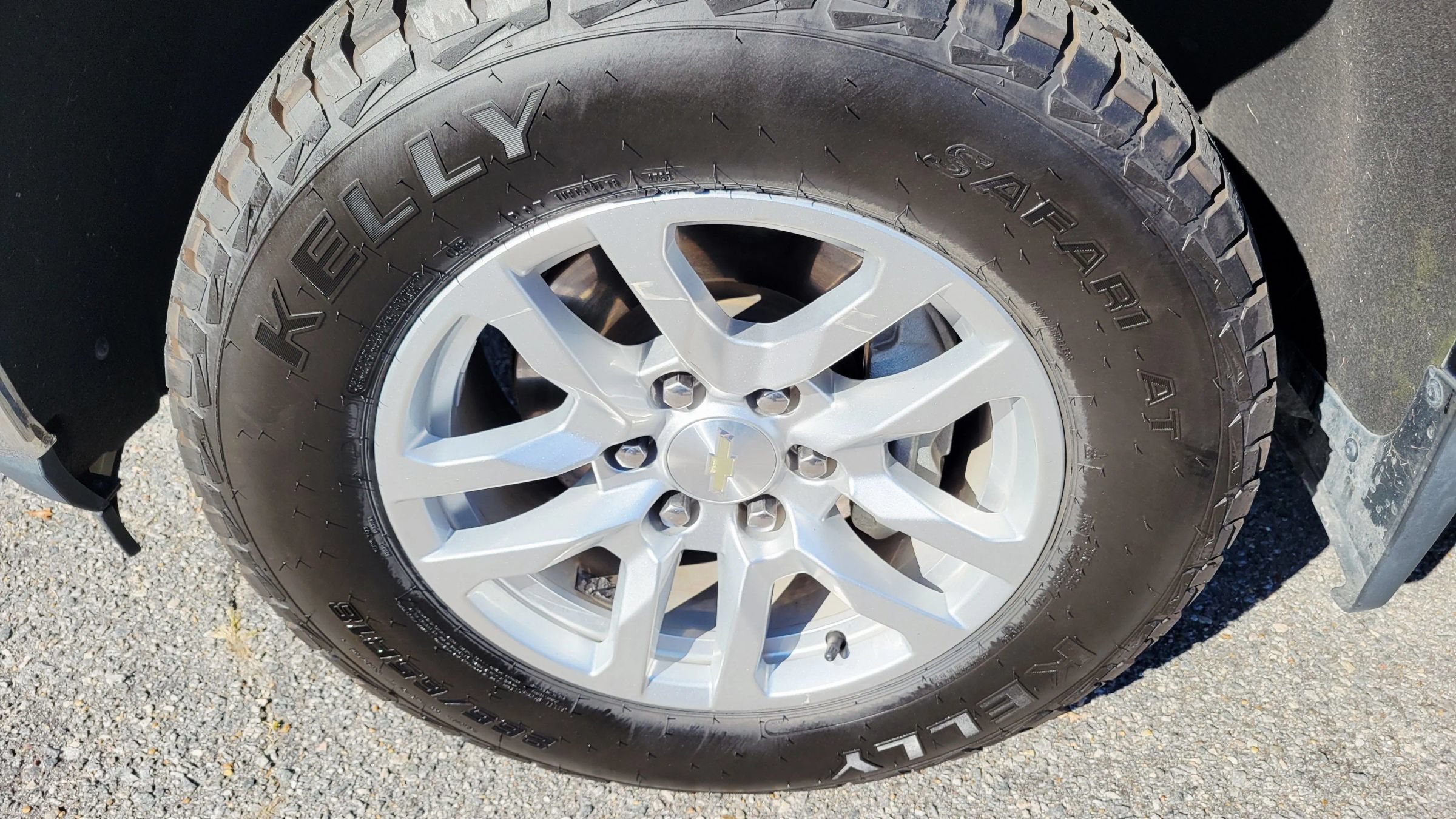 Used 2020 Chevrolet Silverado 1500 LT w/ All-Star Edition RWD image 7