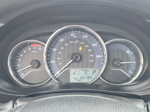 Used 2016 Toyota Corolla LE image 11