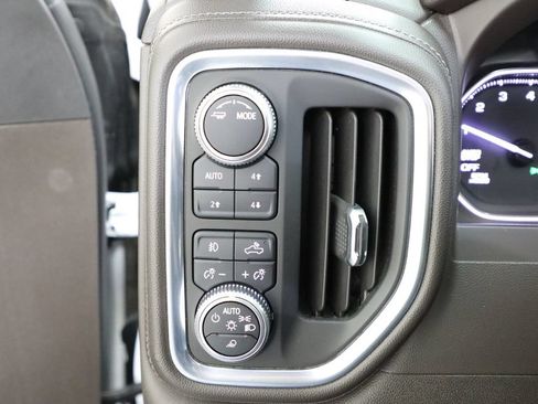 Used 2020 GMC Sierra 1500 SLT w/ SLT Premium Plus Package AWD/4WD image 8