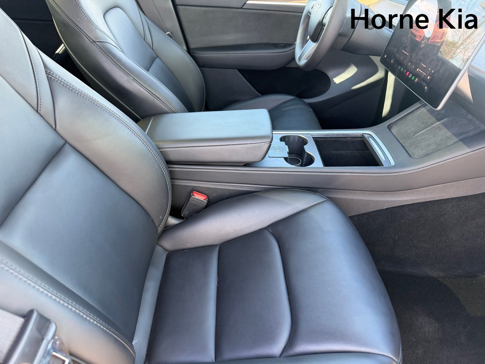 Used 2024 Tesla Model Y 2WD image 10