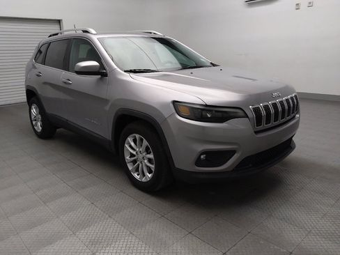 Used 2019 Jeep Cherokee Latitude w/ Popular Appearance Group image 13