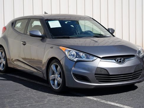Used 2012 Hyundai Veloster FWD image 44