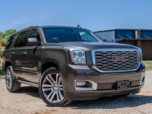 Used 2019 GMC Yukon Denali w/ Denali Ultimate Package image 7