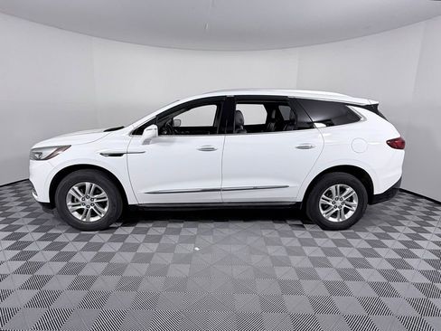 Used 2018 Buick Enclave Essence image 7