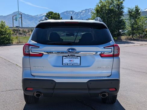 Used 2023 Subaru Ascent Premium w/ Convenience Package AWD/4WD image 4