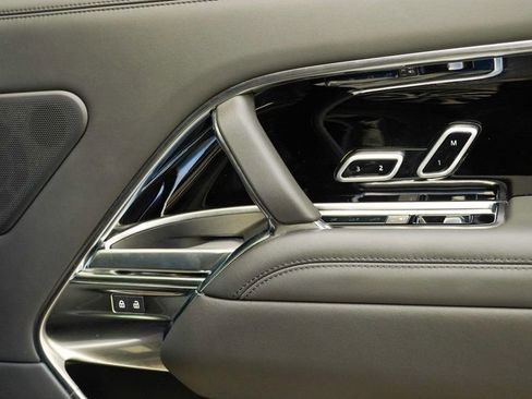 Used 2023 Land Rover Range Rover Long Wheelbase Autobiography image 90