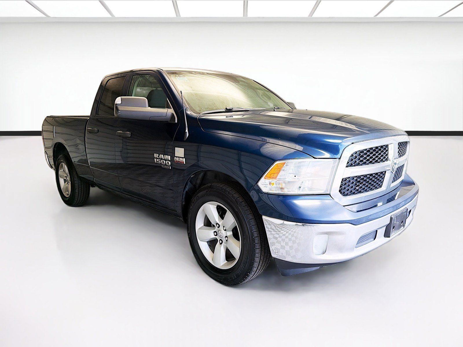 Used 2021 RAM 1500 Tradesman w/ Tradesman SXT Package RWD image 3