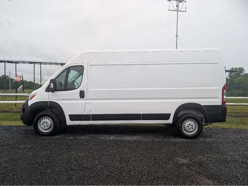 Used 2026 RAM ProMaster 2500 w/ Convenience Group FWD image 12