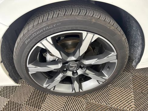 Used 2024 Honda Civic EX-L image 30