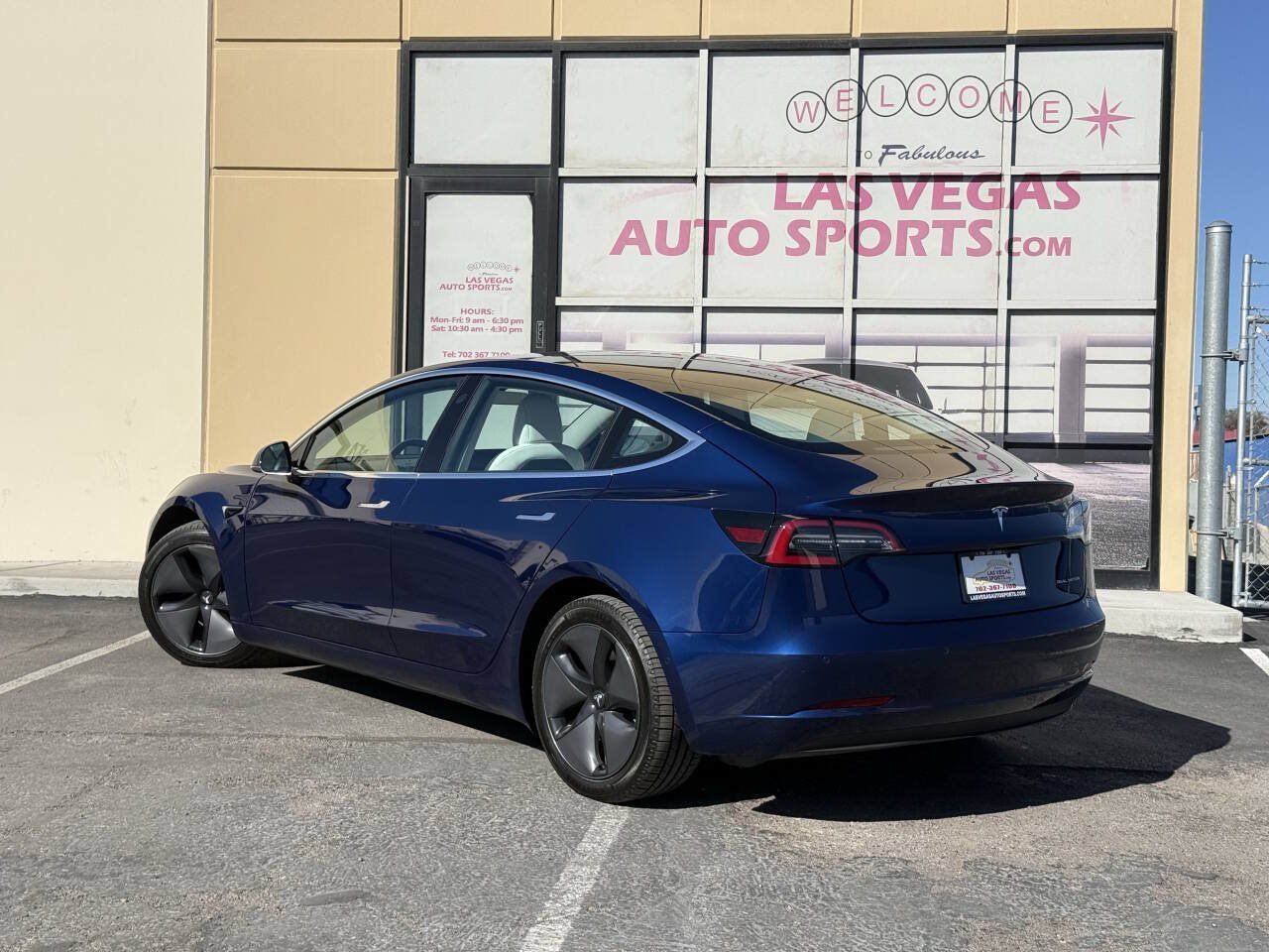 Used 2018 Tesla Model 3 Long Range AWD/4WD image 9