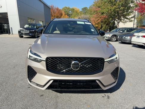 Used 2026 Volvo XC60 B5 Plus w/ Climate Package AWD/4WD image 6