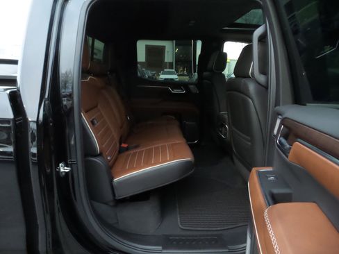 Used 2024 GMC Sierra 1500 Denali Ultimate image 37