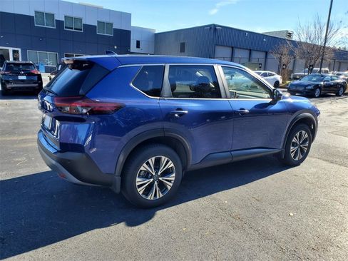 Certified 2023 Nissan Rogue SV image 4