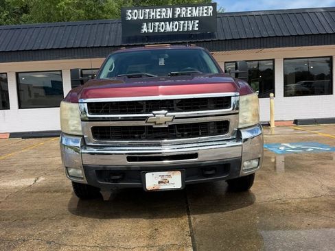 Used 2008 Chevrolet Silverado 3500 LT AWD/4WD image 2