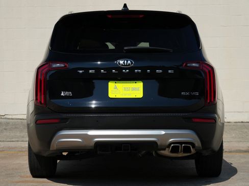 Used 2020 Kia Telluride SX w/ Towing Package FWD image 10