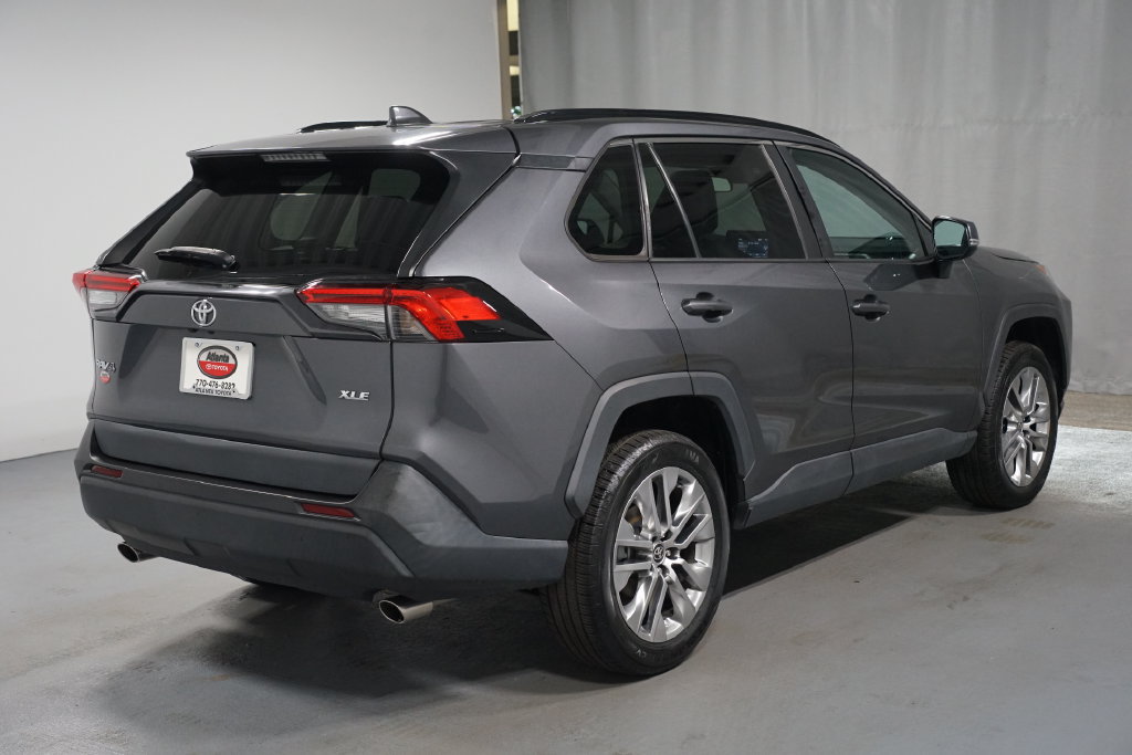 Certified 2022 Toyota RAV4 XLE Premium FWD image 8