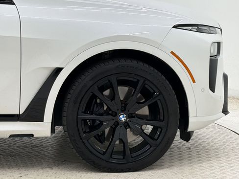 Used 2024 BMW X7 xDrive40i w/ Executive Package AWD/4WD image 11