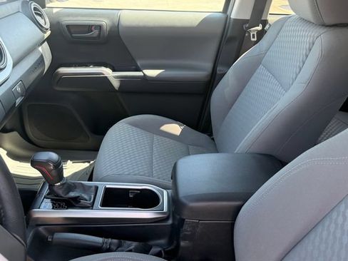 Used 2023 Toyota Tacoma SR5 RWD image 10