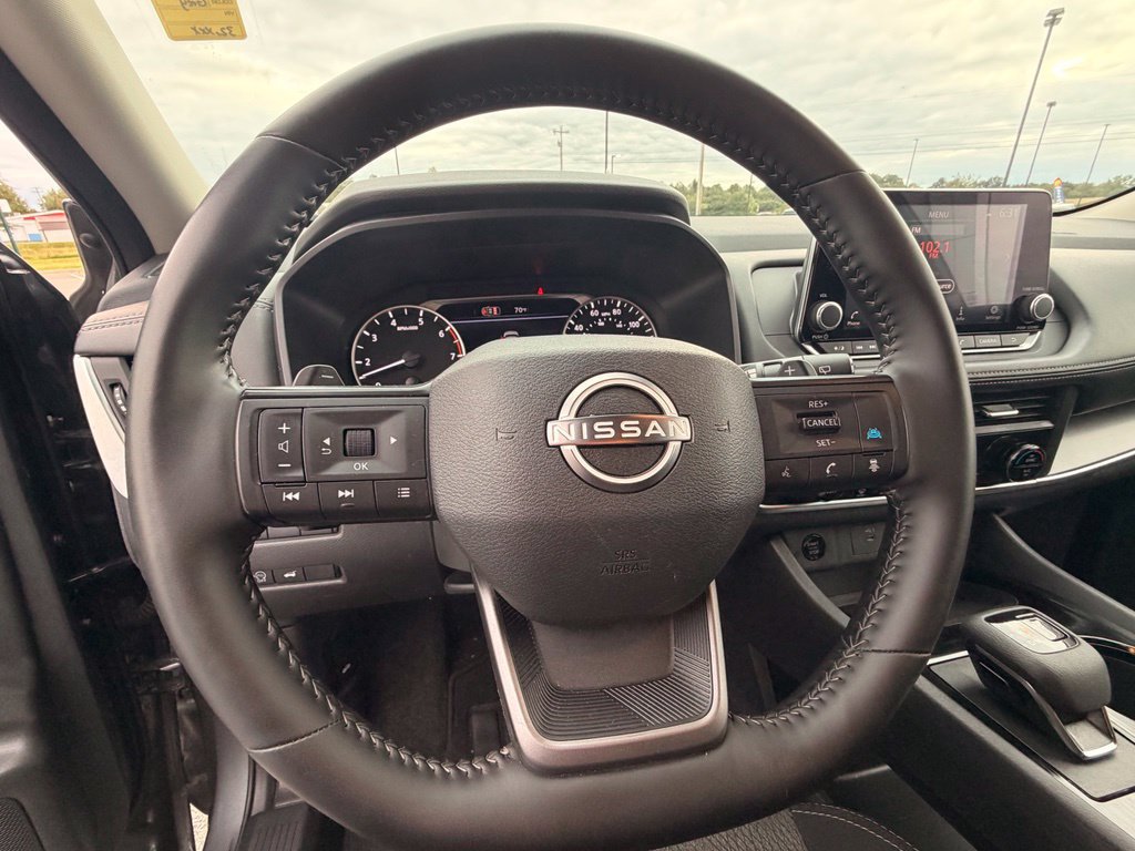 Used 2026 Nissan Rogue SV FWD image 22