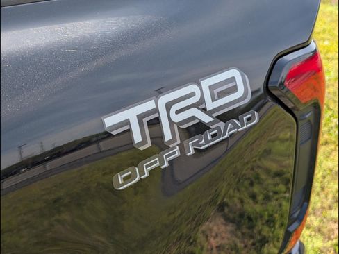 Used 2024 Toyota Tacoma TRD Off-Road AWD/4WD image 8