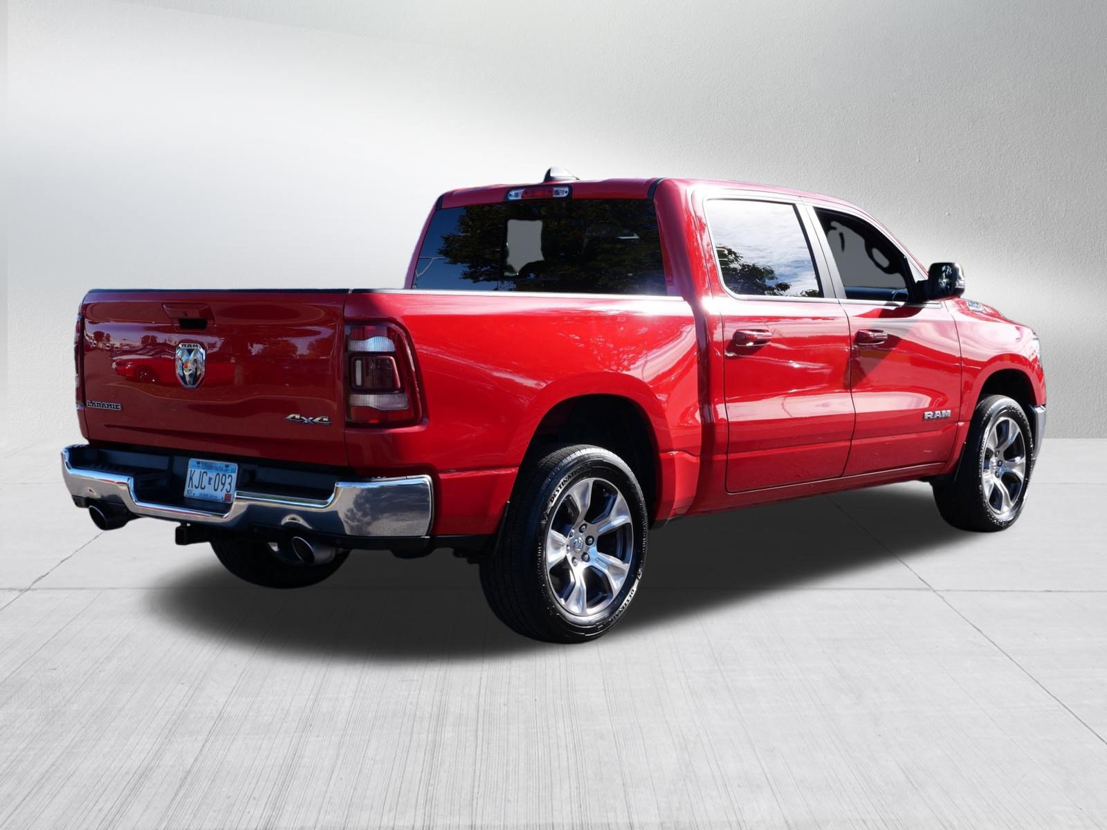 Used 2023 RAM 1500 Laramie AWD/4WD image 7