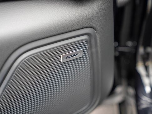 New 2026 Porsche Macan image 11