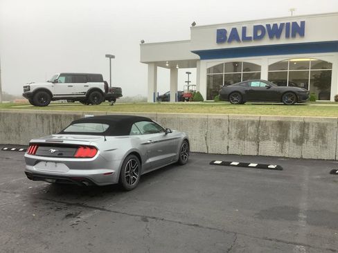 Used 2023 Ford Mustang Premium image 7