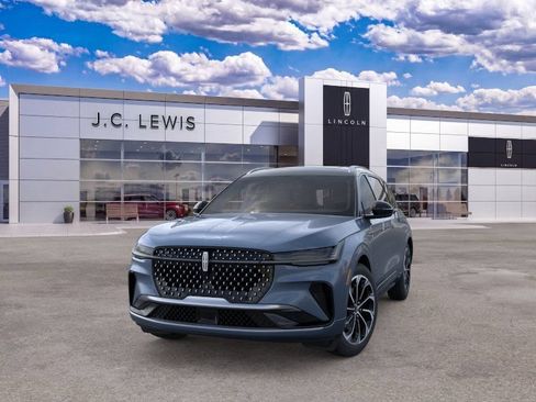 New 2026 Lincoln Nautilus Reserve AWD/4WD image 3