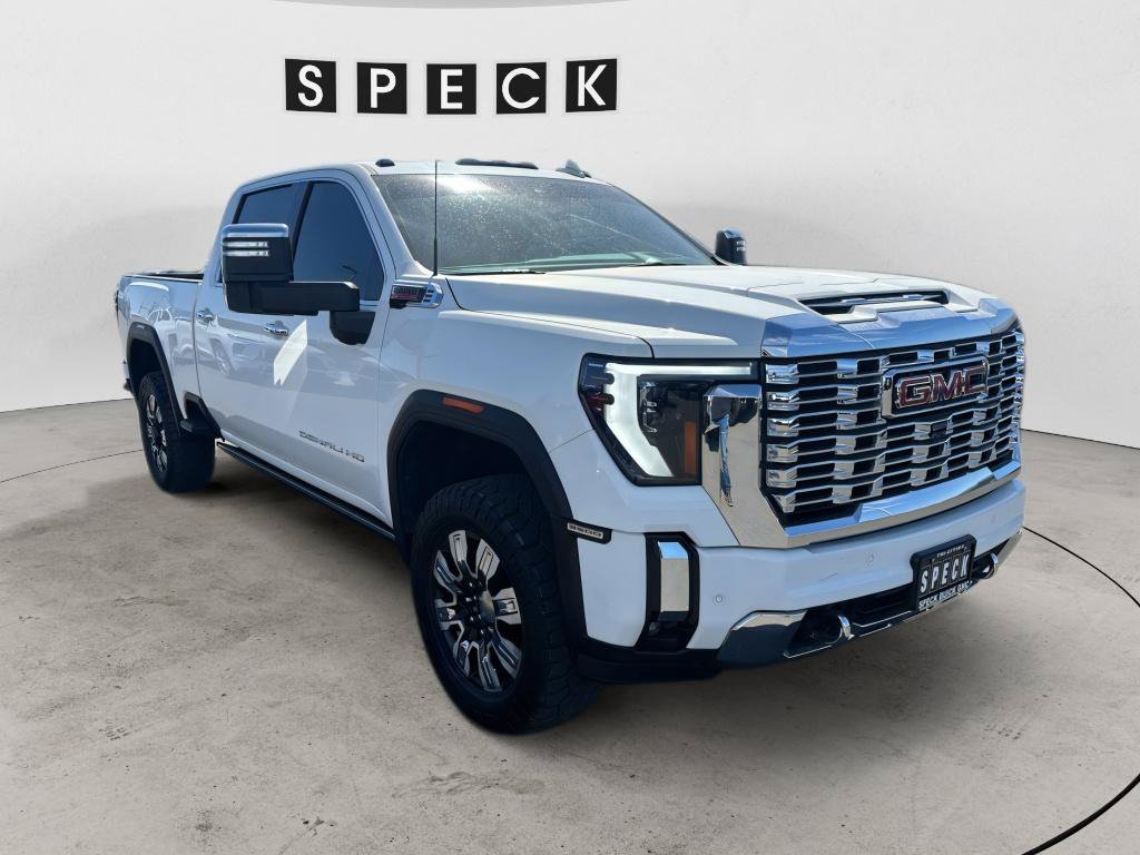 Used 2024 GMC Sierra 3500 Denali w/ Denali Reserve Package AWD/4WD image 7