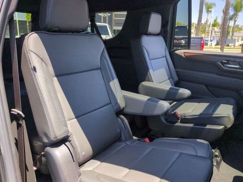 New 2026 GMC Yukon XL Denali w/ Sun & Power Step Package AWD/4WD image 28