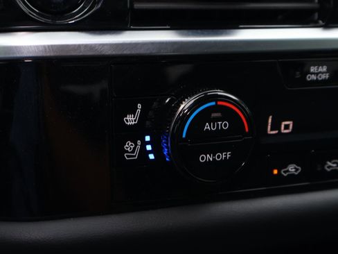 Used 2025 Nissan Pathfinder Platinum w/ Cargo Package FWD image 27