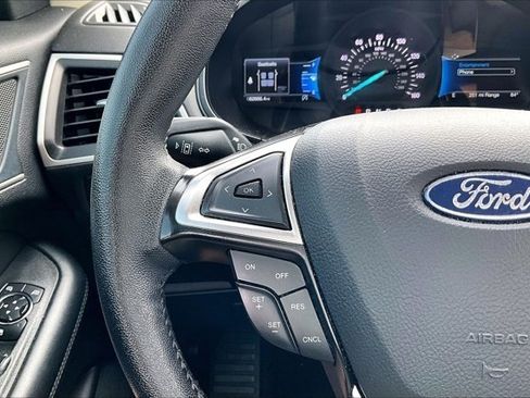 Used 2024 Ford Edge SEL AWD/4WD image 11
