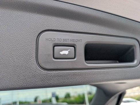 Used 2022 Acura MDX SH-AWD w/ Advance Package image 15