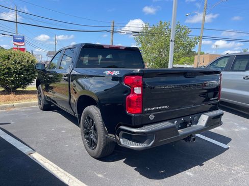 Used 2024 Chevrolet Silverado 1500 Custom image 12