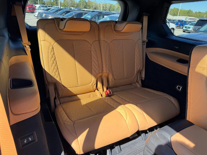 Used 2025 Jeep Grand Cherokee L Summit w/ MOPAR Finishing Package AWD/4WD image 11