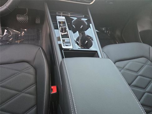 New 2026 Volkswagen Atlas SE image 26