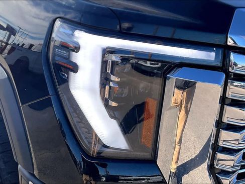 Used 2024 GMC Sierra 3500 Denali w/ Technology Package image 27