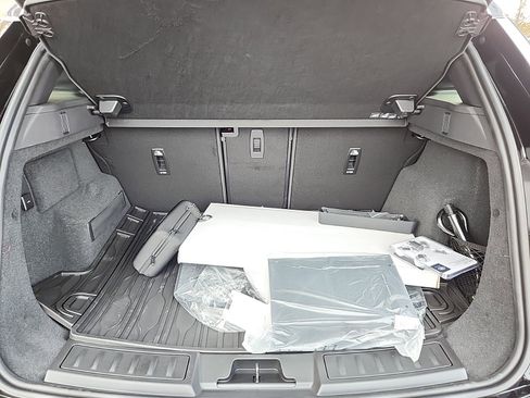 Used 2025 Land Rover Range Rover Evoque S image 13