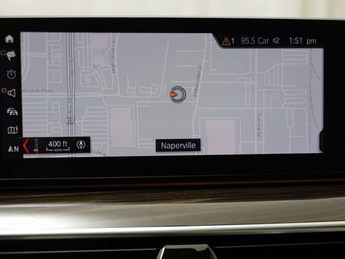 Used 2019 BMW M550i xDrive w/ Premium Package image 10