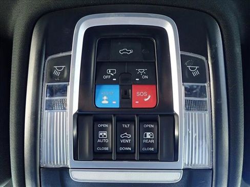 Used 2024 RAM 3500 Limited AWD/4WD image 23
