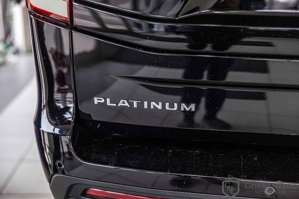 Used 2025 Ford Expedition Platinum AWD/4WD image 15