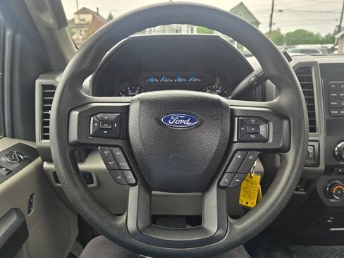 Used 2017 Ford F250 XL w/ Power Equipment Group AWD/4WD image 7