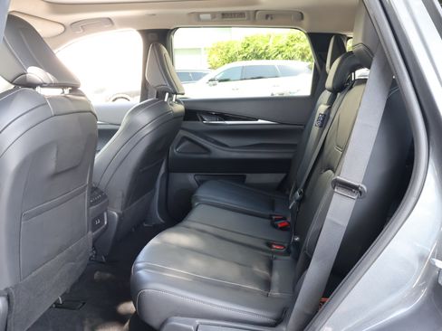 Certified 2025 INFINITI QX60 Pure FWD image 18