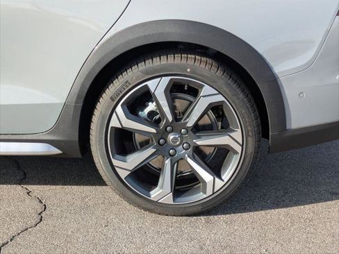 New 2026 Volvo V60 B5 Cross Country Ultra w/ Climate Package image 6