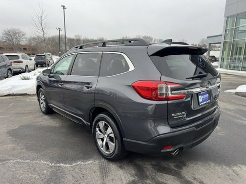 Used 2023 Subaru Ascent Premium w/ Convenience Package image 8