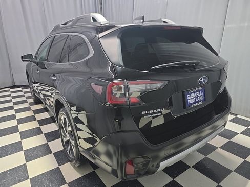 Used 2022 Subaru Outback Touring image 6