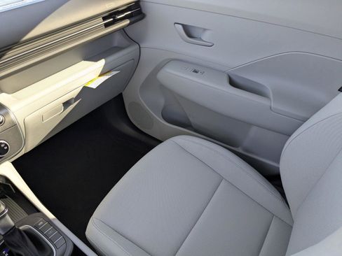 New 2026 Hyundai Kona SE FWD image 16